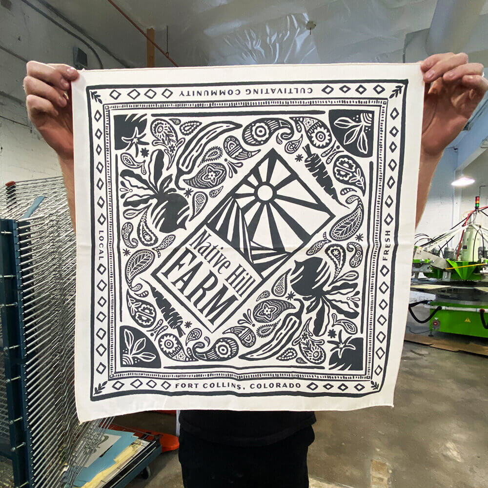 Bandana merupakan produk tekstil yang paling dicari - cari