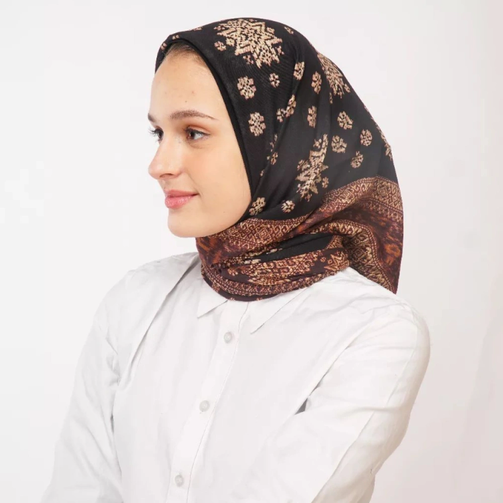 Contoh koleksi produk hijab Dian Pelangi.