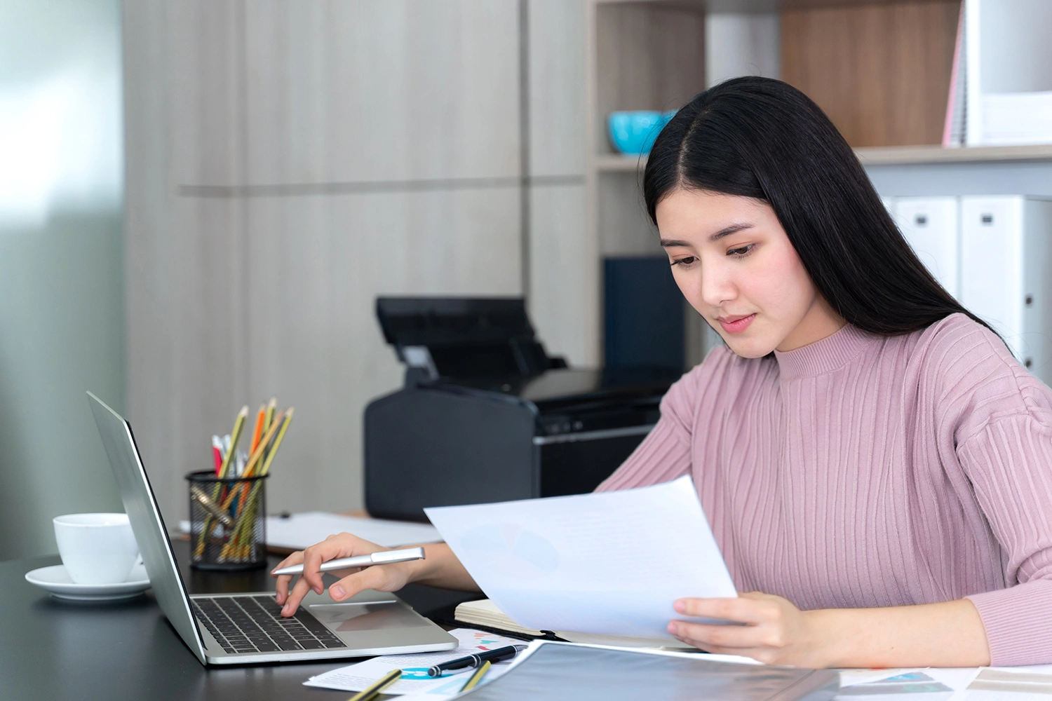 Planning different sales target periods for a hijab business: monthly, quarterly, and yearly.