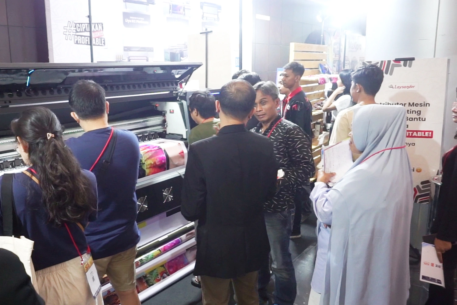 Business Development representative talking to a customer for special offers Laysander