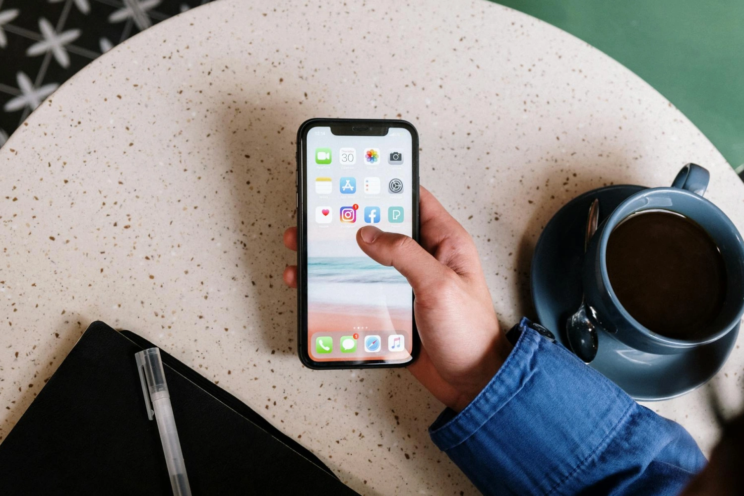 Using social media to promote textile product innovation through influencer marketing, styling content, and audience engagement.