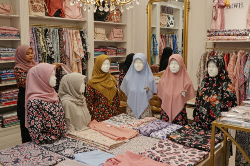produk hijab printing yang dijual dipasaran