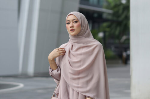A collection of 13 popular and stylish hijab styles that are in high demand, featuring diverse designs and trends