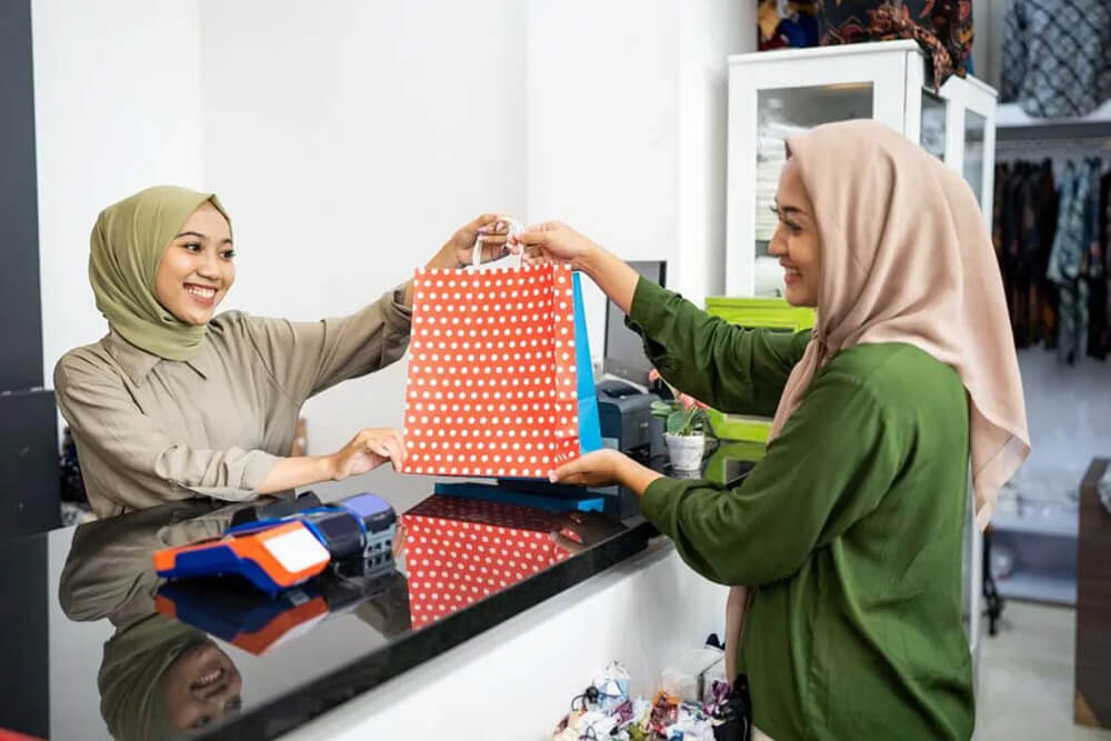 Deliver top-notch customer service to build loyalty