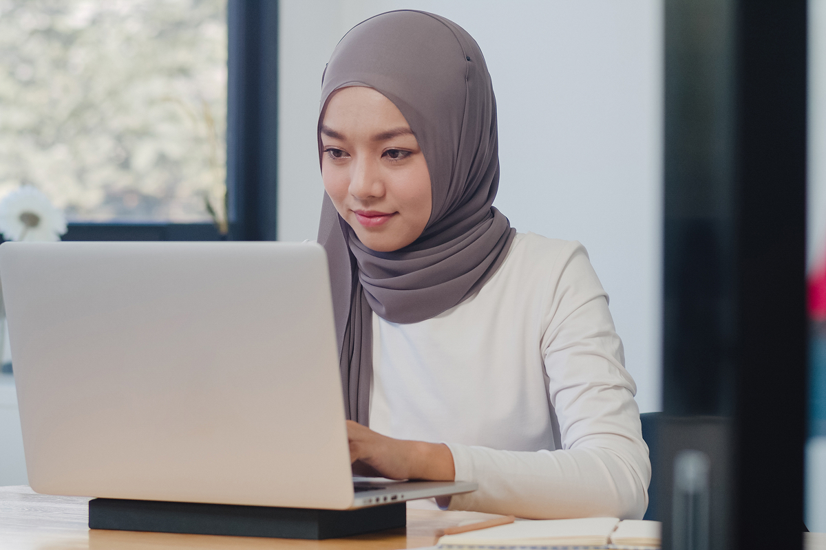 Business opportunities in printed hijab sales
